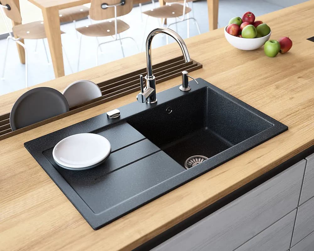 Ile kosztuje montaż blatu kuchennego? Zaskakujące różnice w cenach