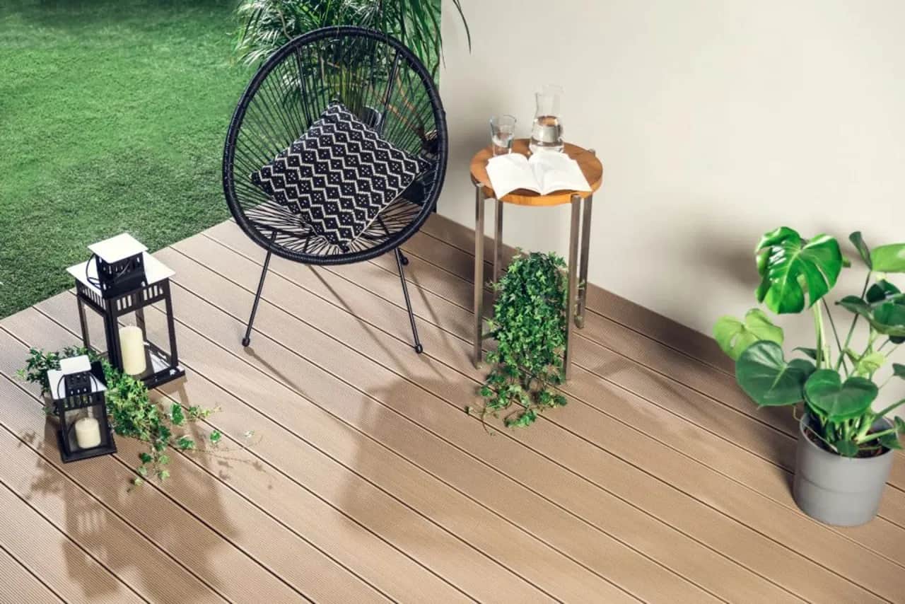 Co na podłogę na balkon: wybierz najlepsze materiały i oszczędzaj