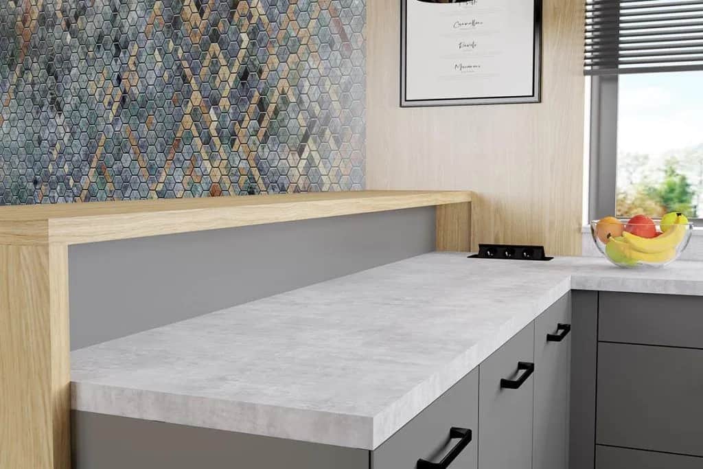 Jaki blat do drewnianej kuchni - wybierz idealny materiał do swojej kuchni