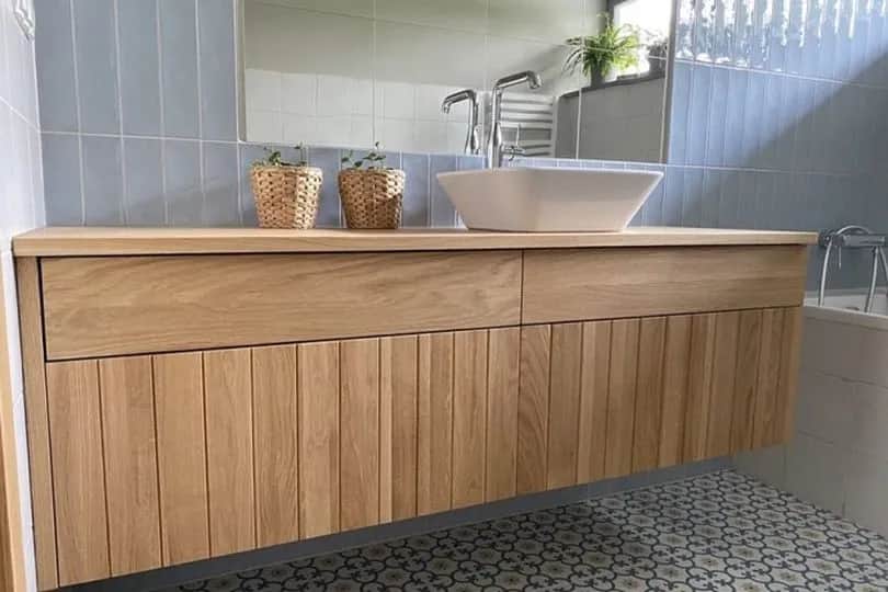 Jaki materiał na szafki do łazienki? Oto najtrwalsze opcje